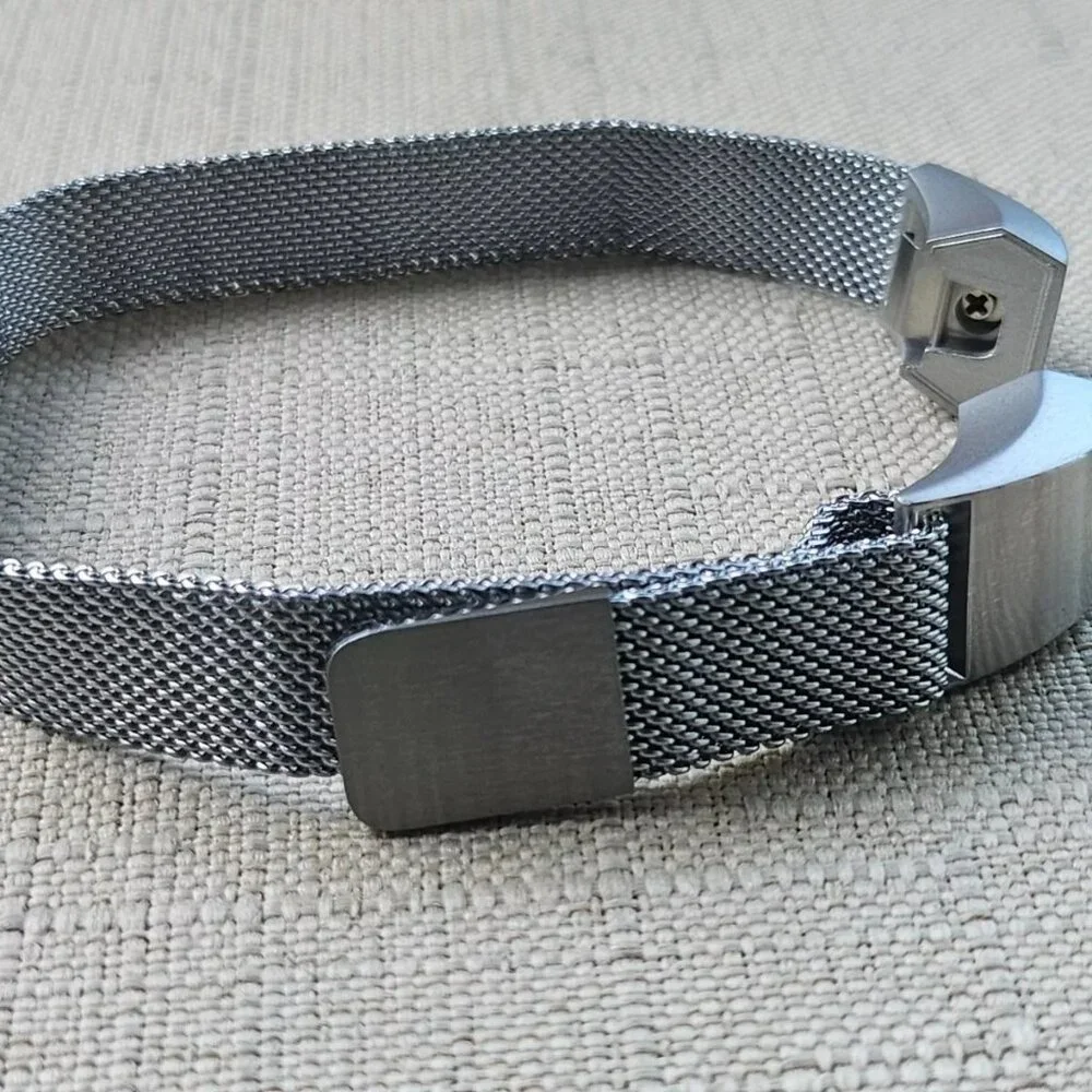 Replacement Band for Fitfit ALTA HR Silver Tone Mesh Metal Strap Size adjustable